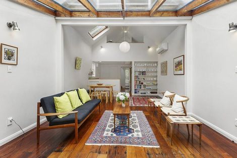 Photo of property in 127 Aro Street, Aro Valley, Wellington, 6021