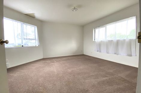 Photo of property in 1/10 Sumich Place, West Harbour, Auckland, 0618