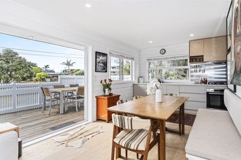 Photo of property in 24 Maranui Street, Mount Maunganui, 3116