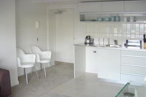 Photo of property in Halsey Apartments At Lighter Quay, 112/77 Halsey Street, Auckland Central, Auckland, 1010