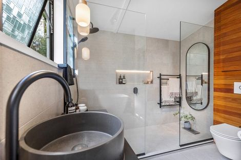 Photo of property in 1000 East Coast Road, Northcross, Auckland, 0630