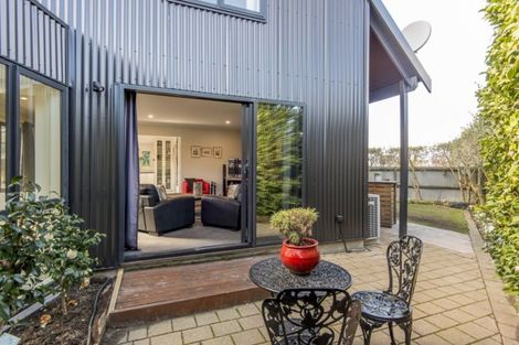 Photo of property in 3/48 Mcfaddens Road, St Albans, Christchurch, 8052