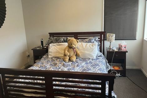 Photo of property in 1/179 Wiseley Road, West Harbour, Auckland, 0618