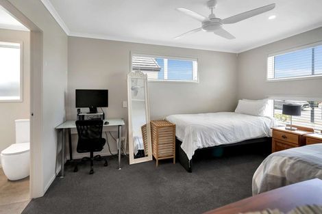 Photo of property in 12 Empire Crescent, Papamoa, 3118