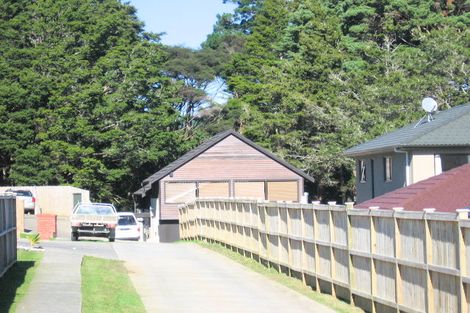 Photo of property in 54 San Marino Drive West, Henderson, Auckland, 0612