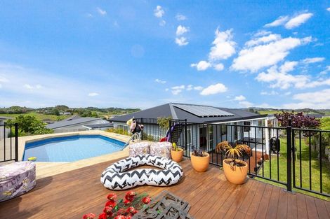 Photo of property in 4 Pupurangi Road, Warkworth, 0910