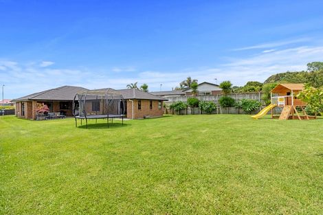 Photo of property in 182 Ballintoy Park Drive, Welcome Bay, Tauranga, 3175