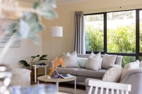 Photo of property in 12a Hiwi Crescent, Titahi Bay, Porirua, 5022