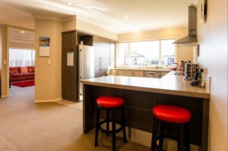 Photo of property in 14 Palliser Place, Poraiti, Napier, 4112