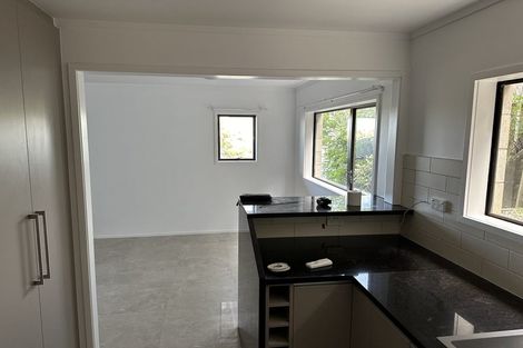 Photo of property in 64 Arran Road, Browns Bay, Auckland, 0630