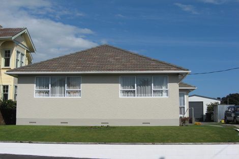 Photo of property in 24 Weymouth Street, New Plymouth, 4310