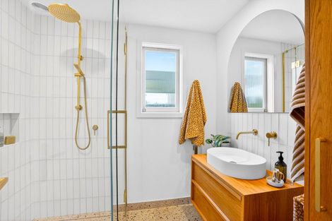 Photo of property in 20 Te Whau Lane, Snells Beach, 0920