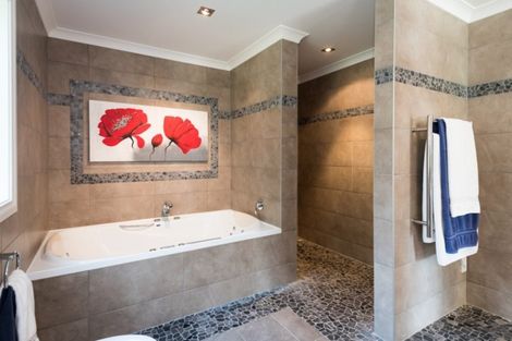 Photo of property in 20 Derham Road, Te Horo, Otaki, 5581