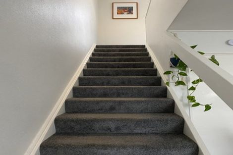 Photo of property in 3/100 Lyall Parade, Lyall Bay, Wellington, 6022