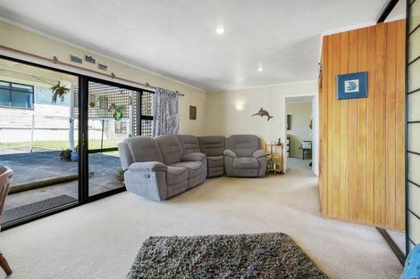 Photo of property in 2/23 Swan Crescent, Pakuranga, Auckland, 2010
