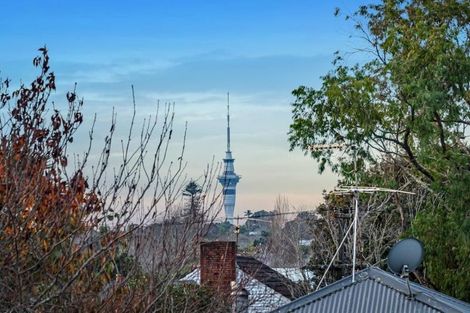 Photo of property in 35a Shackleton Road, Mount Eden, Auckland, 1024