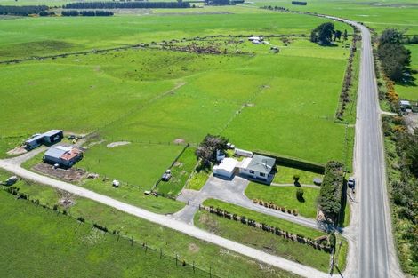 Photo of property in 460 Tiwai Road, Awarua Plains, Invercargill, 9877