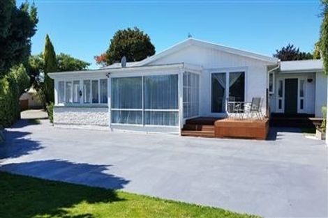 Photo of property in 8 Risby Place, Burnside, Christchurch, 8053