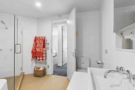 Photo of property in Alto Apartments, 2a/22 Telford Terrace, Oriental Bay, Wellington, 6011