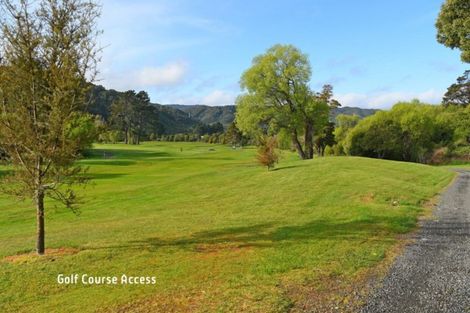 Photo of property in 5 Twin Lakes Road, Te Marua, Upper Hutt, 5018