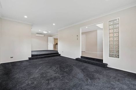 Photo of property in 38 Santa Ana Drive, Dannemora, Auckland, 2016