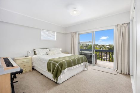 Photo of property in 1/4 Acacia Road, Torbay, Auckland, 0632