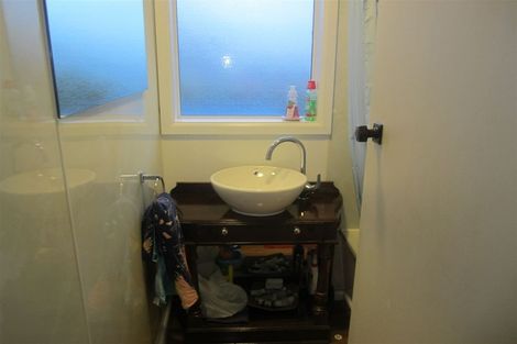 Photo of property in 42 Koe Street, Moana, 7872