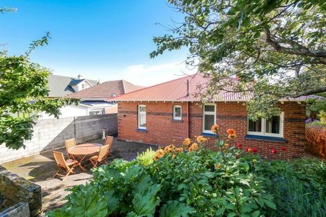 Photo of property in 26 Charlotte Street, Roslyn, Dunedin, 9010
