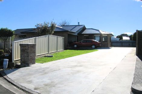 Photo of property in 5 Celtic Court, Roslyn, Palmerston North, 4414