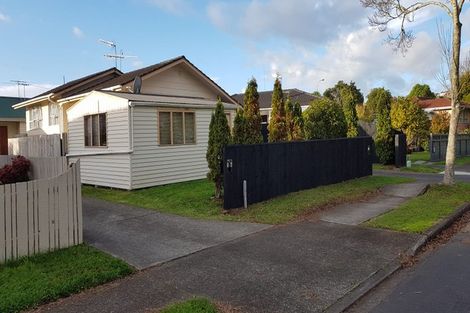 Photo of property in 5 Tangelo Place, Bucklands Beach, Auckland, 2012