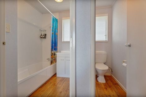 Photo of property in 11 Hawk Hill Crescent, Cooks Beach, Whitianga, 3591