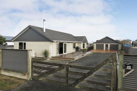 Photo of property in 11 Chesney Street, Heidelberg, Invercargill, 9812