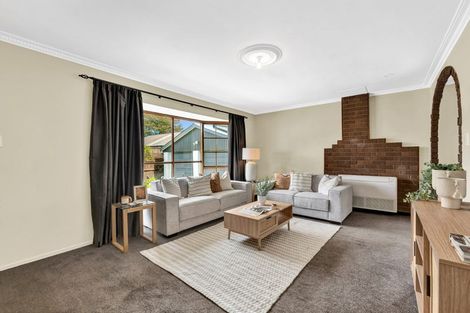 Photo of property in 44 Orrick Crescent, Avondale, Christchurch, 8061