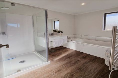 Photo of property in 8 Air Race Lane, Halswell, Christchurch, 8025