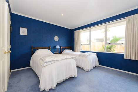 Photo of property in 53 Royal Oak Drive, Kelvin Grove, Palmerston North, 4414