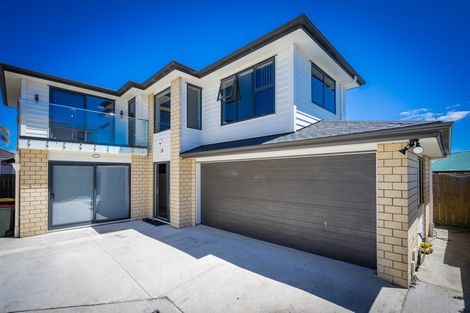 Photo of property in 501c Massey Road, Mangere, Auckland, 2022