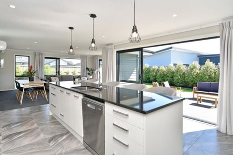 Photo of property in 20 Ballinger Place, Kaiapoi, 7630