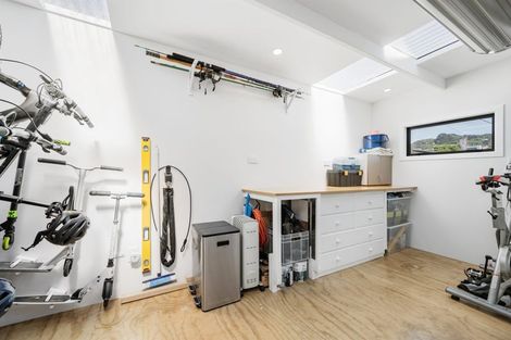 Photo of property in 143a Rongotai Road, Kilbirnie, Wellington, 6022