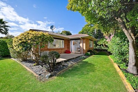 Photo of property in 55 Bob Charles Drive, Golflands, Auckland, 2013