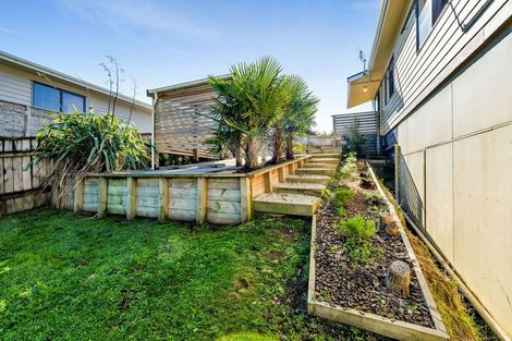 Photo of property in 19 Chartwell Drive, Eltham, 4322