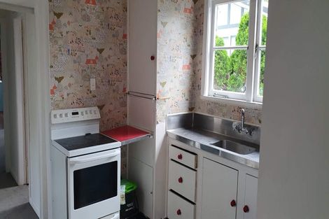 Photo of property in 16 Sale Street, Cockle Bay, Auckland, 2014