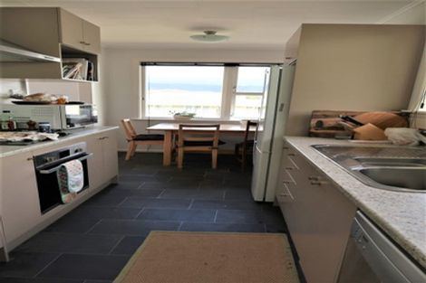 Photo of property in 1 Mckelvey Place, Tawa, Wellington, 5028