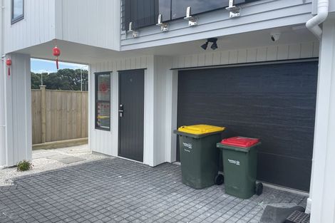 Photo of property in 8/14 Kerswill Place, Pakuranga, Auckland, 2010