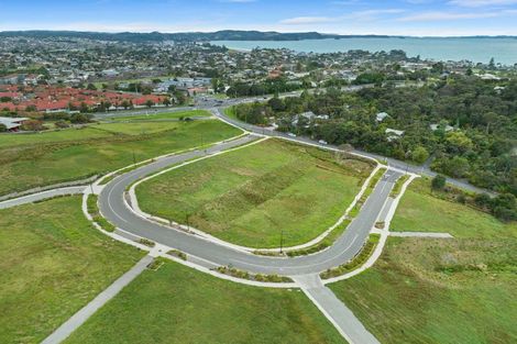 Photo of property in 15 Awanui Road, Red Beach, 0932