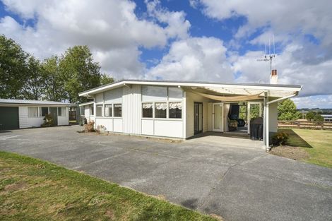Photo of property in 78 Managhs Road, Halcombe, Feilding, 4775