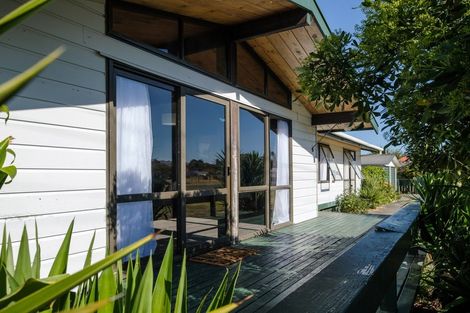 Photo of property in 40 Solander Street, Tolaga Bay, 4077