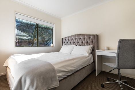 Photo of property in 10 Tom Keven Way, Pukekohe, 2120