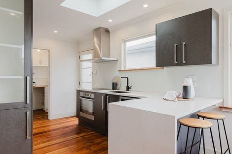 Photo of property in 157 College Street, Awapuni, Palmerston North, 4412