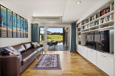 Photo of property in 100 Campbell Road, One Tree Hill, Auckland, 1061