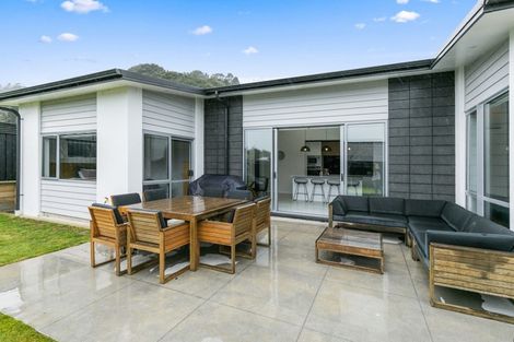 Photo of property in 4 Hopkirk Avenue, Wallaceville, Upper Hutt, 5018
